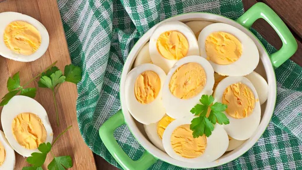 Cara Diet Telur Rebus yang Efektif Tanpa Risiko Malnutrisi