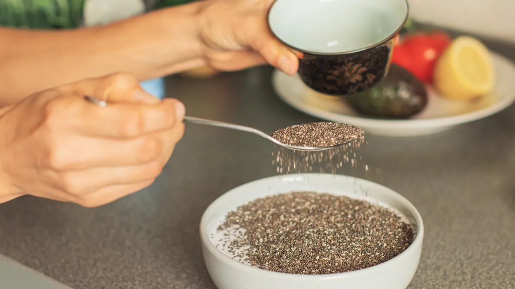 Chia Seed Ternyata Bisa Bahaya? Ini Efek Samping dan Cara Aman Mengonsumsinya!