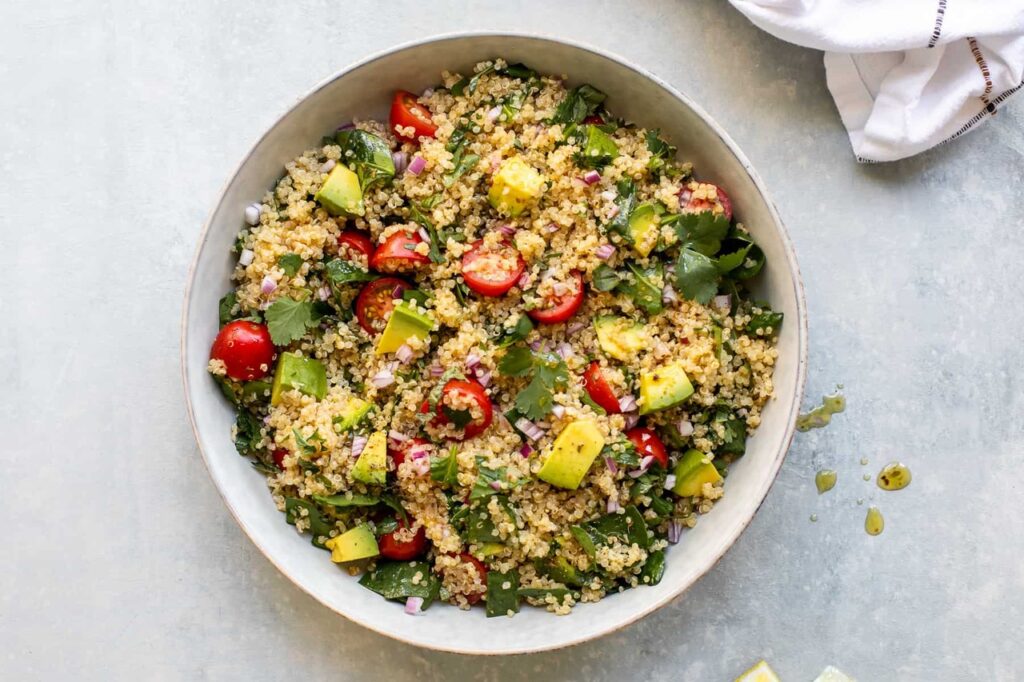 Diet Makin Mudah! Salad Quinoa Alpukat dan Edamame Jadi Menu Super Sehat Favorit