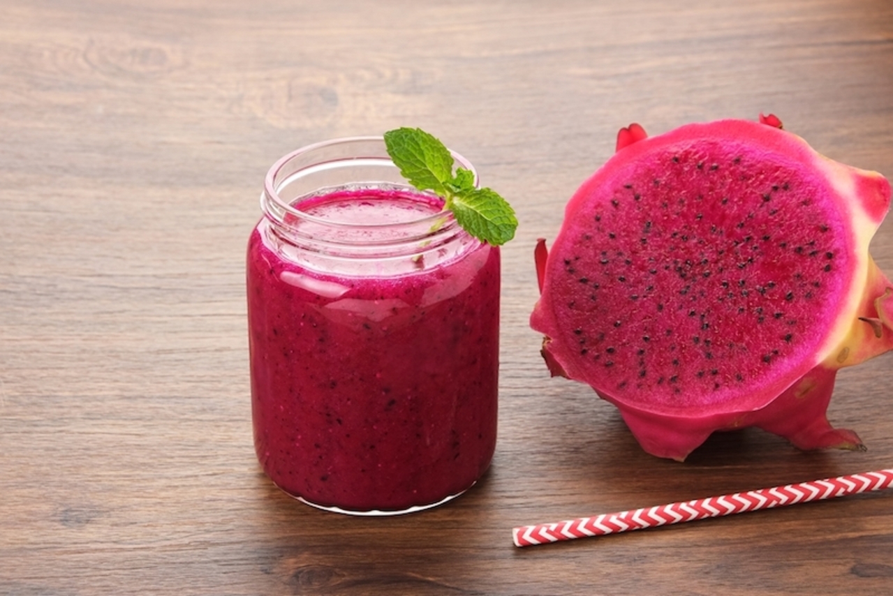 Smoothies Buah Naga, Minuman Sehat yang Bikin Tubuh Lebih Ringan