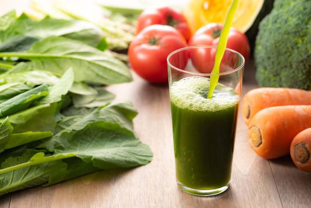 Smoothie Bayam, Cara Paling Sehat Konsumsi Sayur Hijau yang Bikin Tubuh Segar