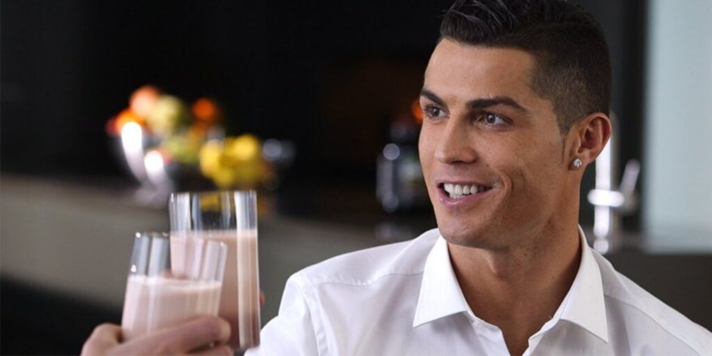 Cristiano Ronaldo Disebut Tak Pernah Minum Susu dalam Pola Hidup Sehatnya